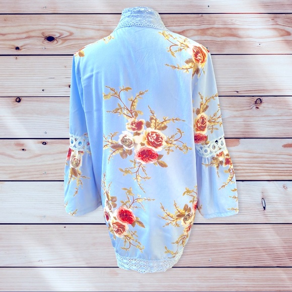 NWOT ~ LillyPosh Bell Sleeve Kimono - Picture 6 of 8